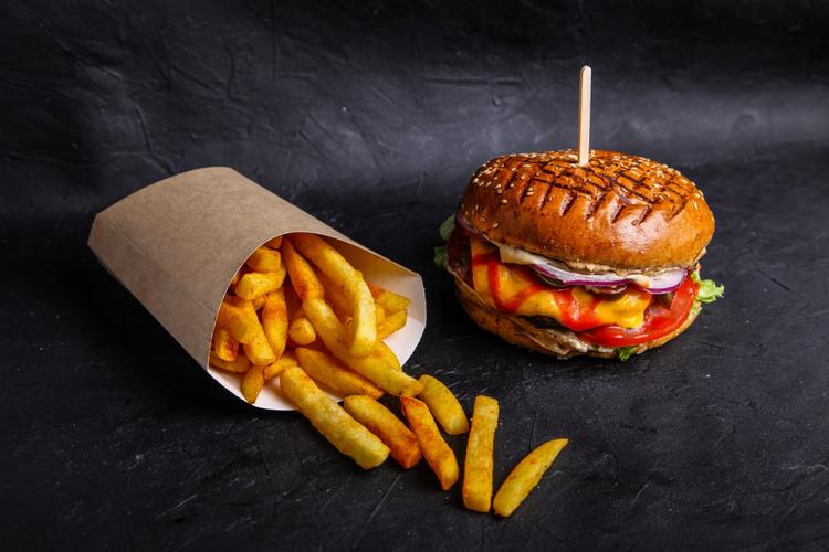 Бургер с фри